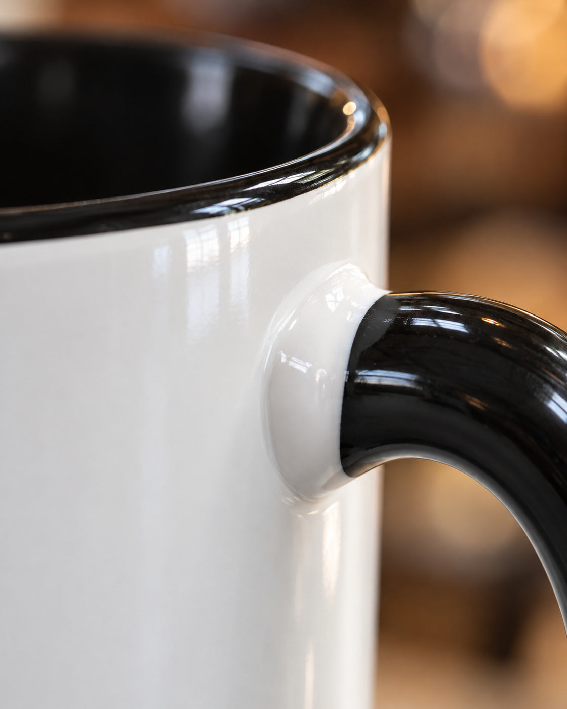 Café Dachshund Mug – Minimalist Two-Tone Cup