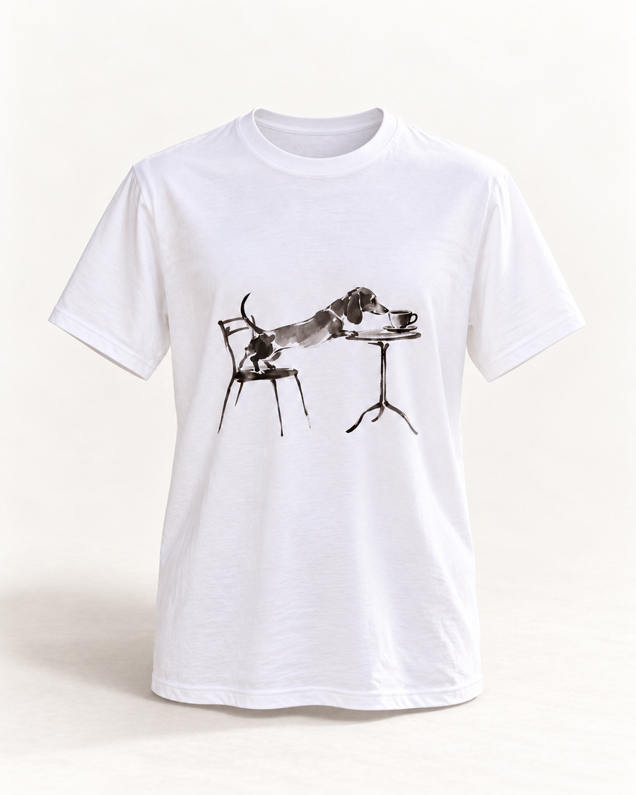 Café-Dackel T-Shirt – Minimalistische Linienzeichnung