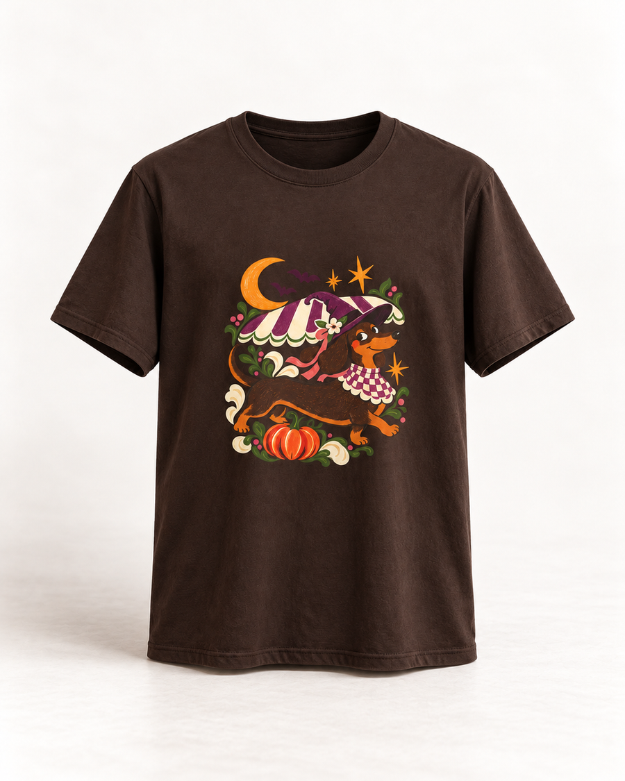 Mondlicht-Dackel T-Shirt – Halloween-Hexenmotiv